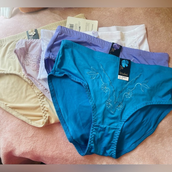 Makoii and more panties ❤️4 - Picture 1 of 4